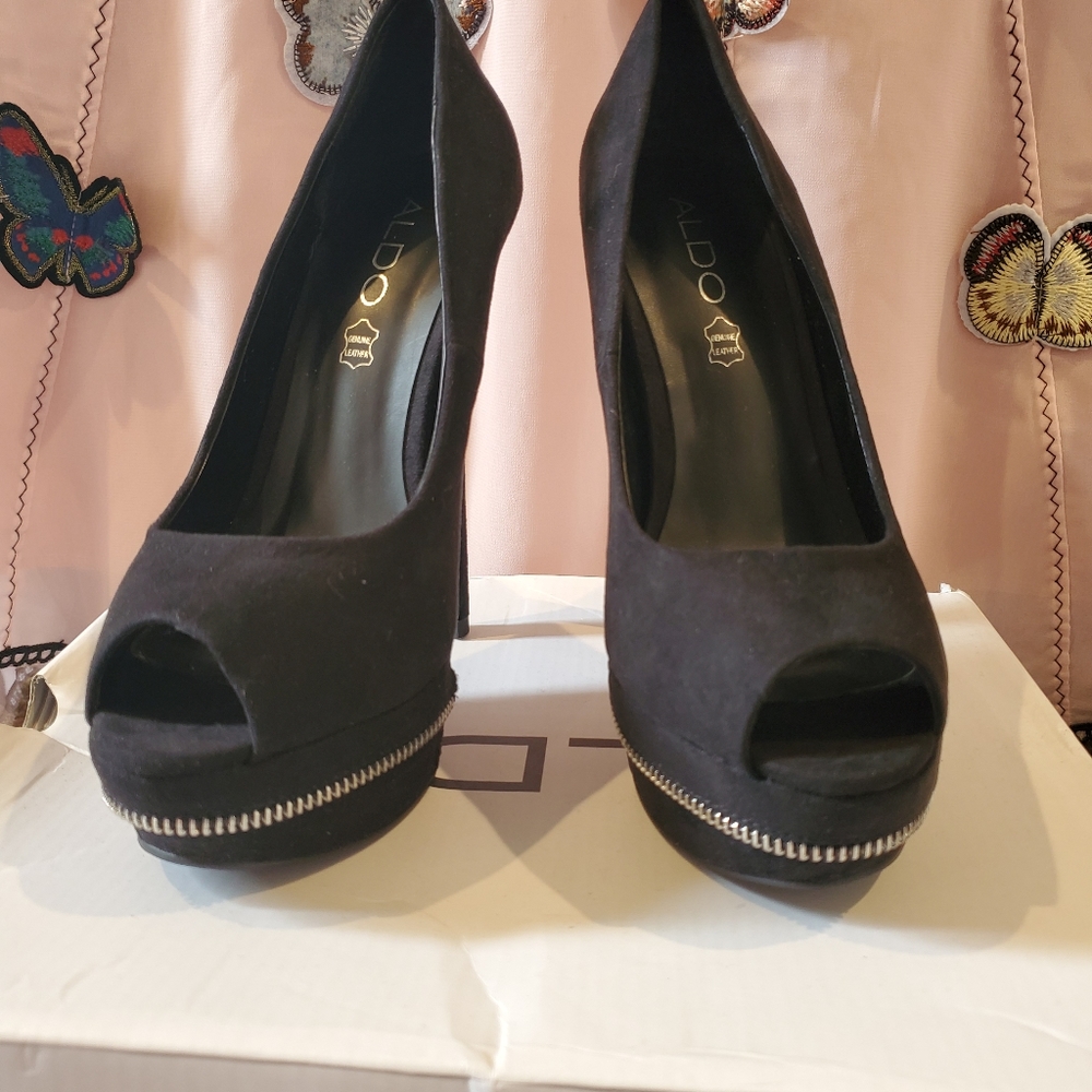 Aldo suede leather pumps